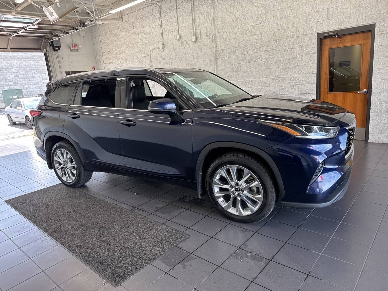 2020 Toyota Highlander Limited — SUV — 103,001 mi — Springfield, MO