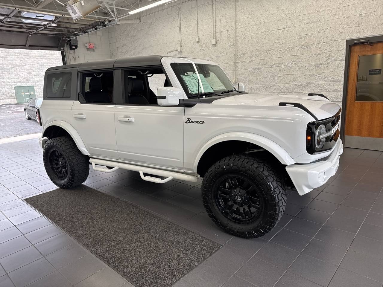 2023 Ford Bronco Outer Banks — SUV — 19,478 mi — Springfield, MO