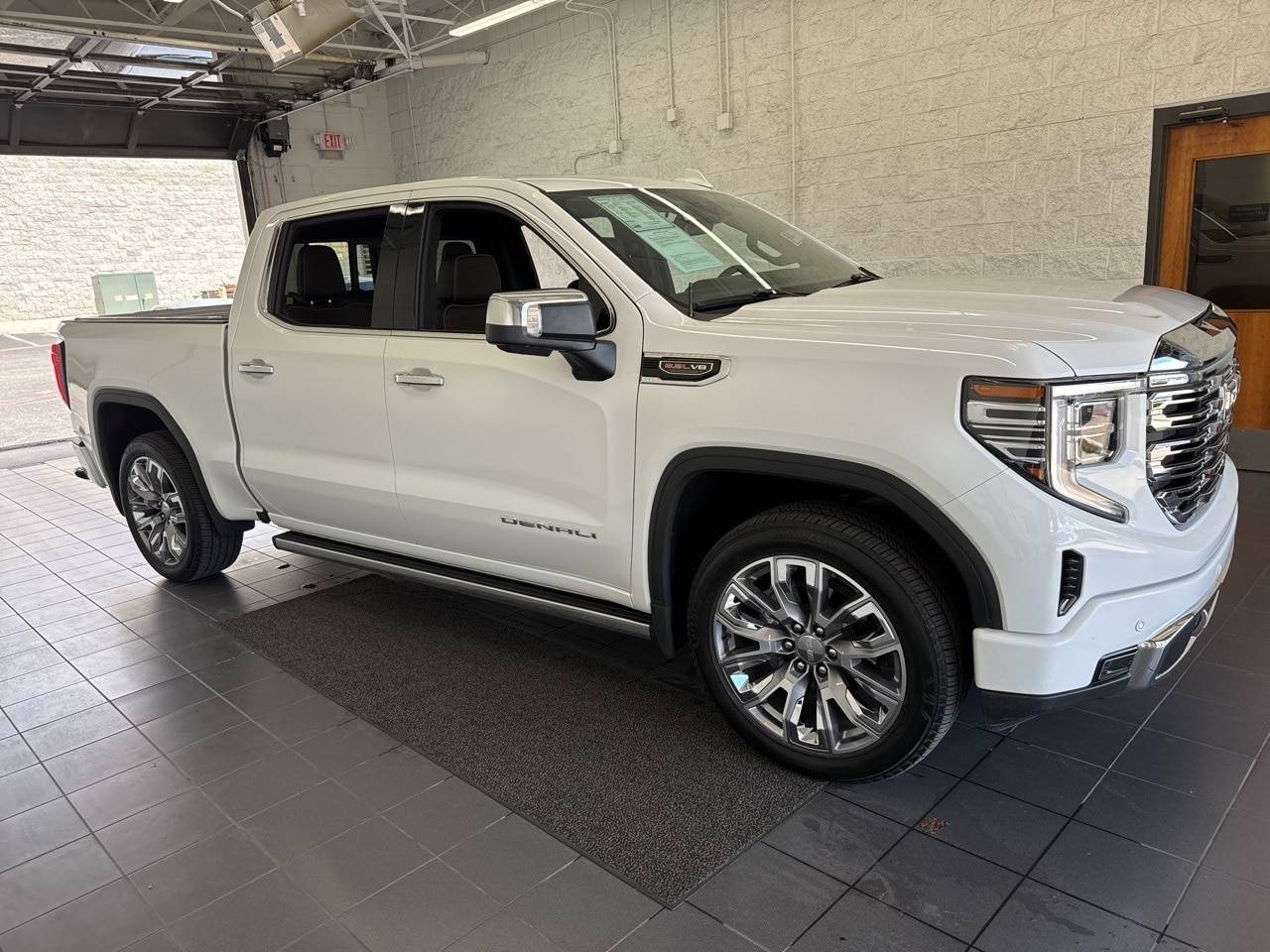 2024 GMC Sierra 1500 Denali — Pickup Truck — 26,820 mi — Springfield, MO