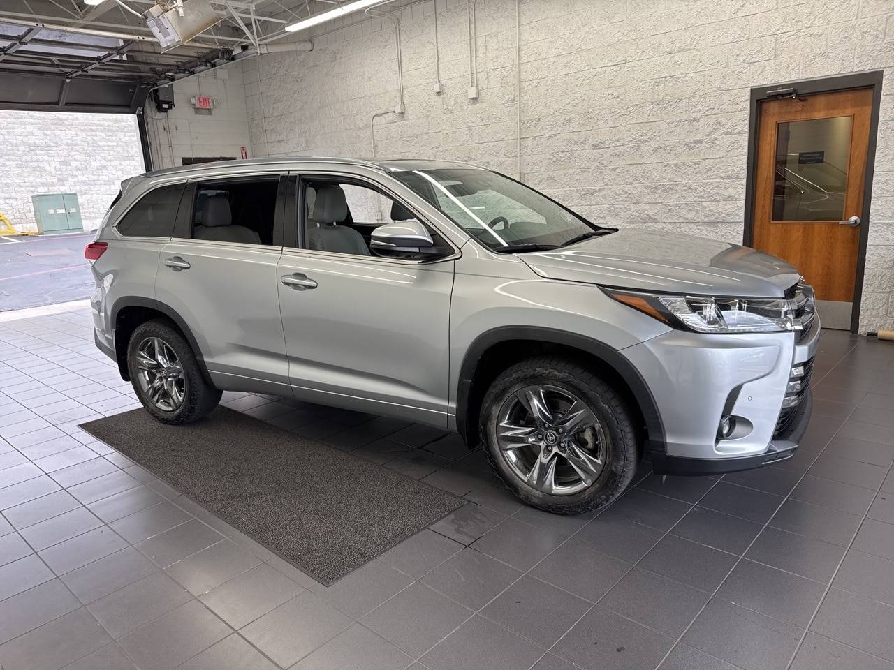 2019 Toyota Highlander Limited — SUV — 96,100 mi — Springfield, MO