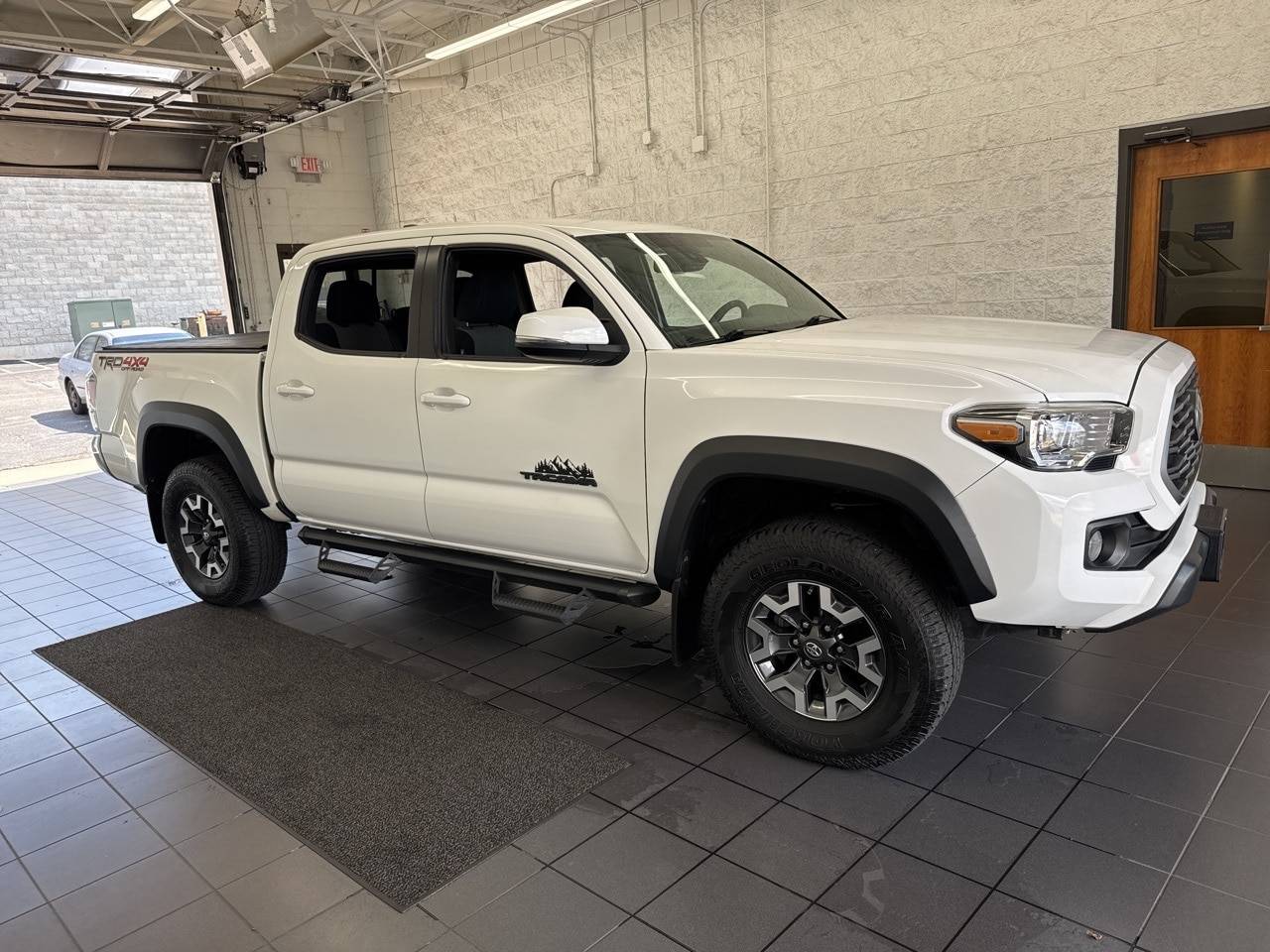 2020 Toyota Tacoma TRD Off Road — Pickup Truck — 92,869 mi — Springfield, MO