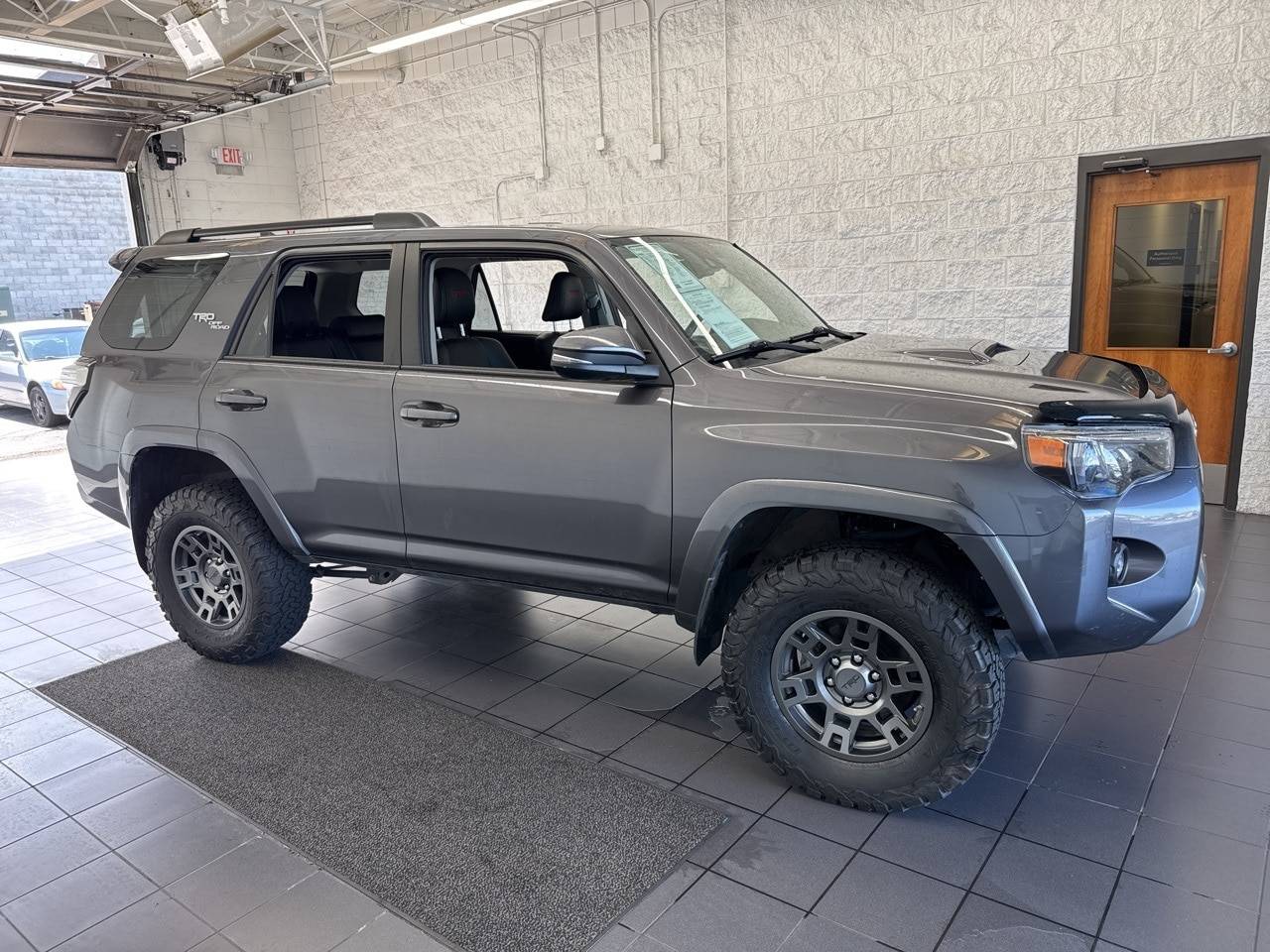 2021 Toyota 4Runner TRD Off Road Premium — SUV — 91,381 mi — Springfield, MO