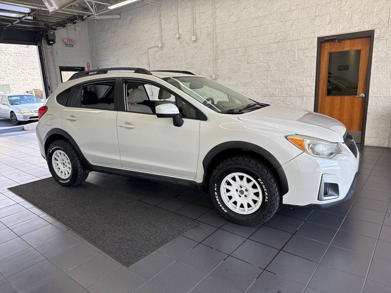 2016 Subaru Crosstrek Premium — SUV — 74,016 mi — Springfield, MO