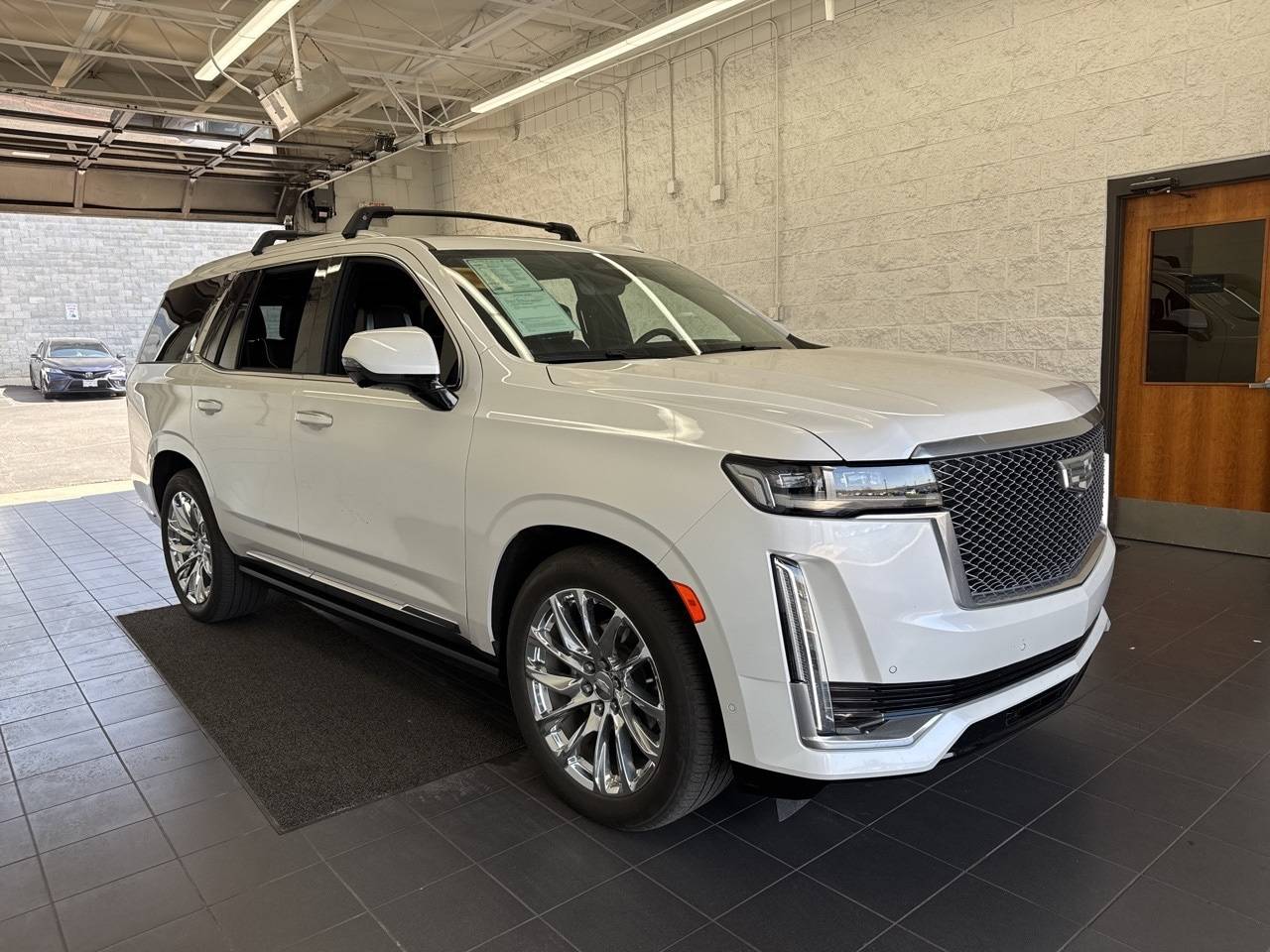 2023 Cadillac Escalade Premium Luxury Platinum — SUV — 43,464 mi — Springfield, MO