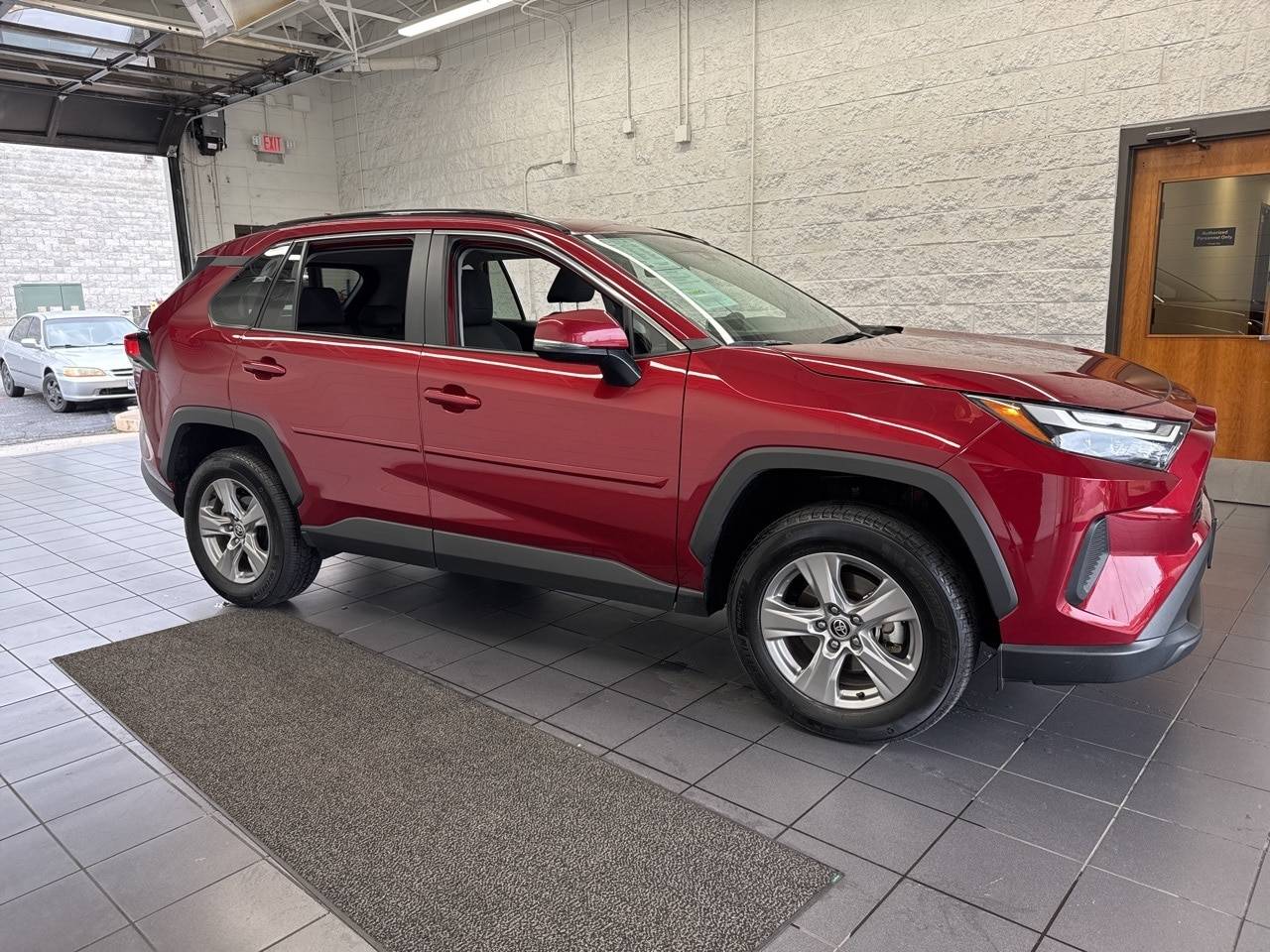 2023 Toyota RAV4 XLE — SUV — 35,394 mi — Springfield, MO