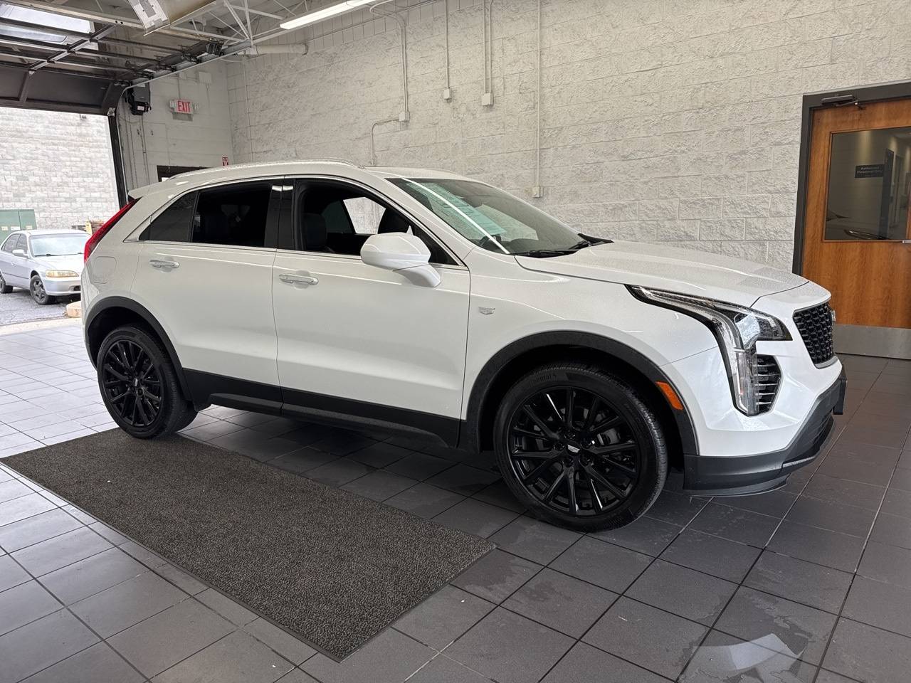2023 Cadillac XT4 Luxury — SUV — 25,558 mi — Springfield, MO