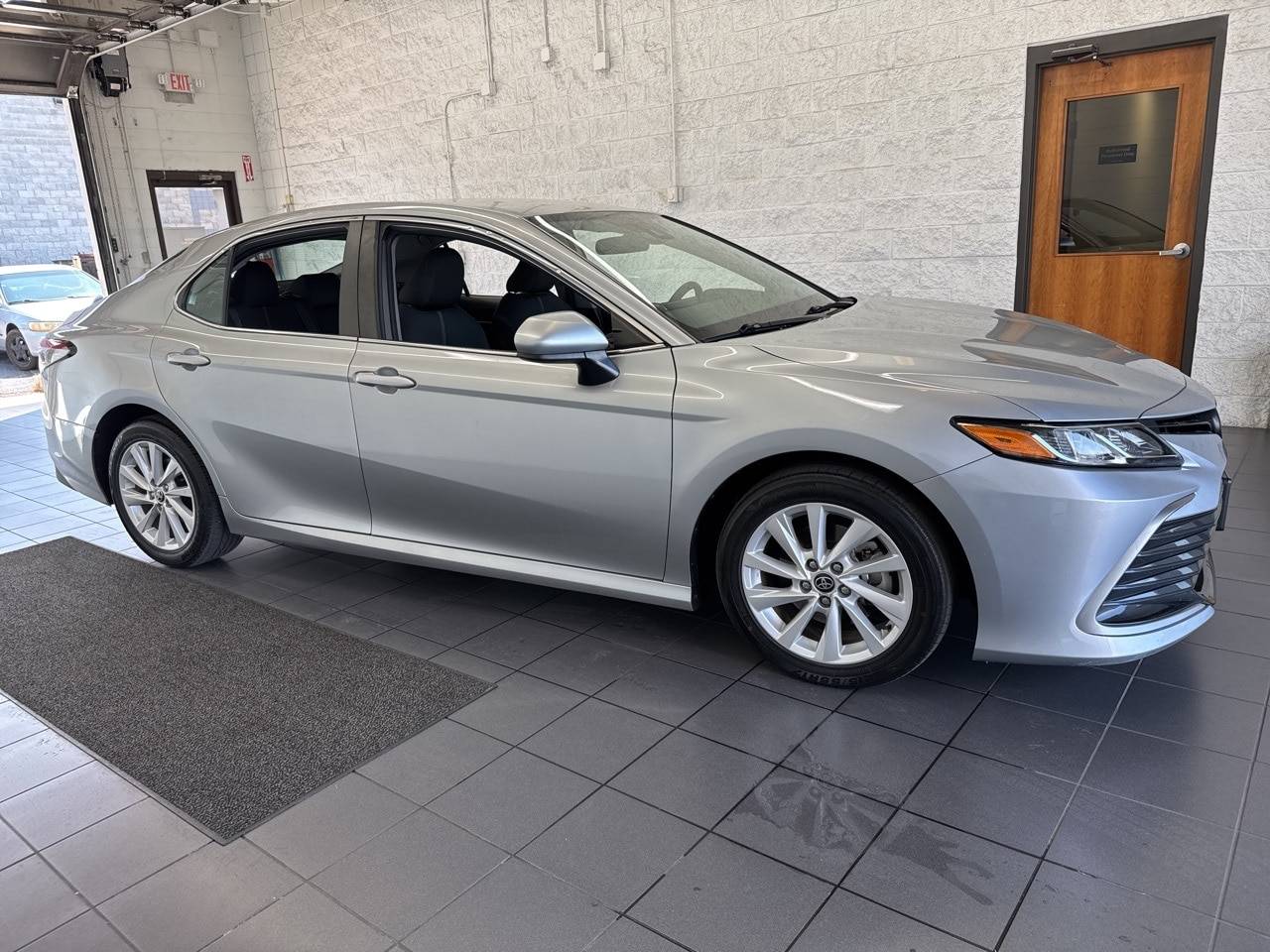 2022 Toyota Camry LE — Sedan — 41,025 mi — Springfield, MO