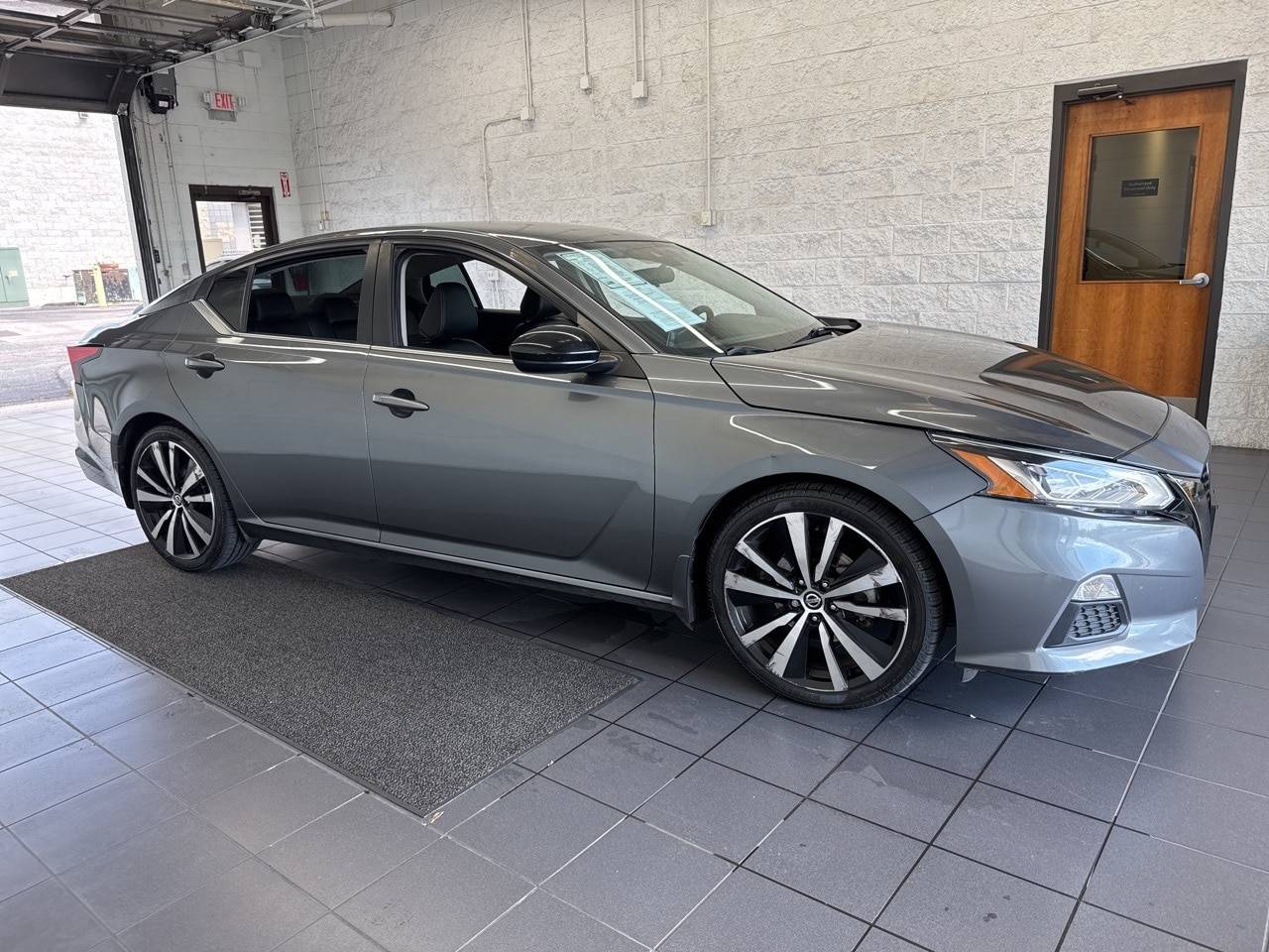 2020 Nissan Altima SR — Sedan — 96,668 mi — Springfield, MO