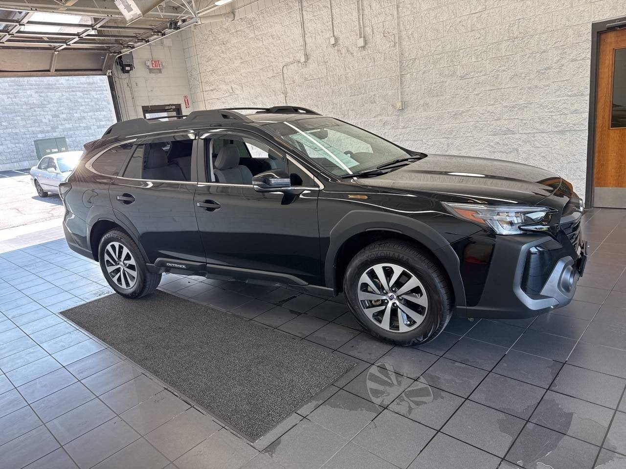 2024 Subaru Outback Premium — SUV — 18,225 mi — Springfield, MO