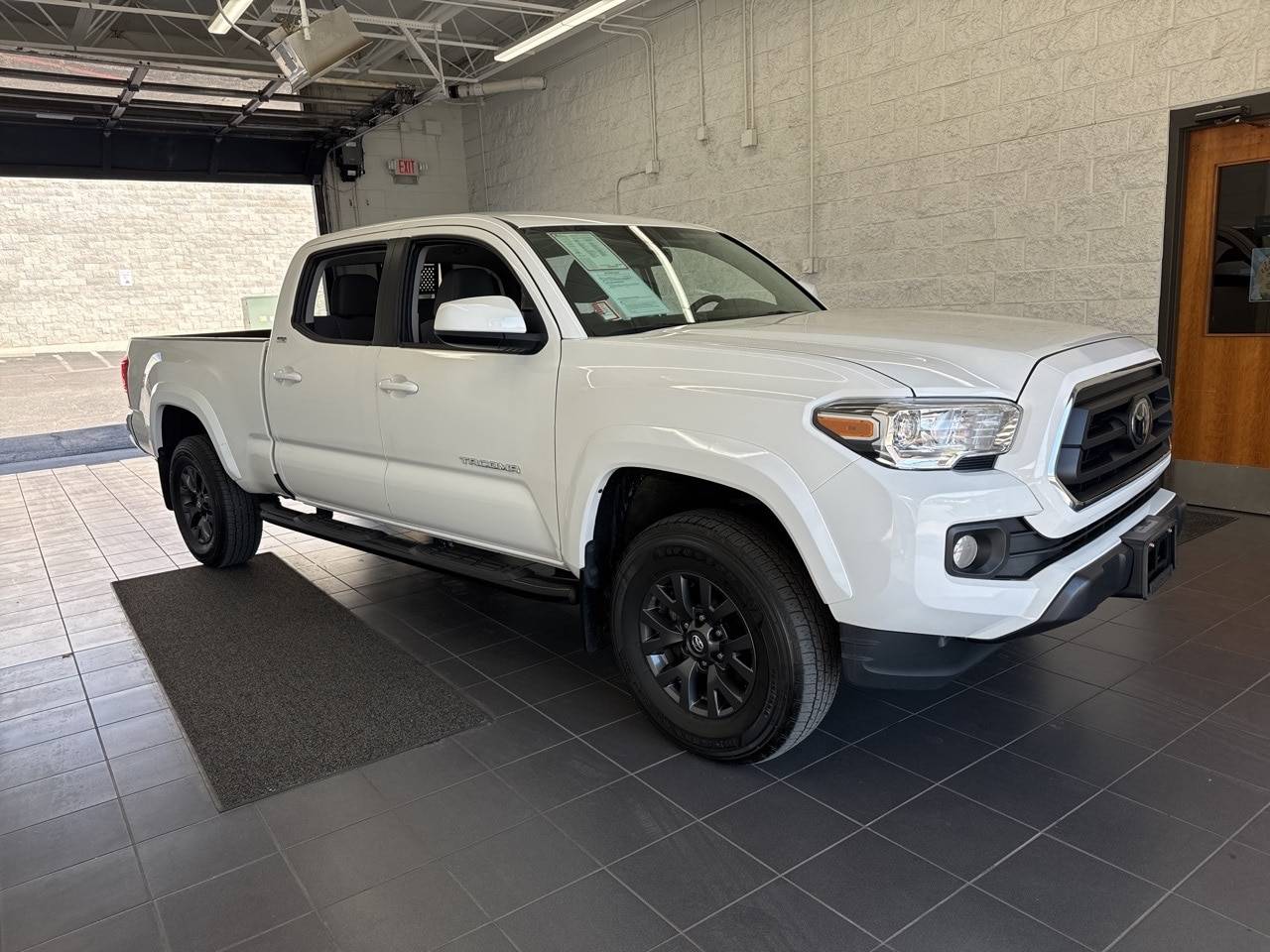 2022 Toyota Tacoma SR5 — Pickup Truck — 20,703 mi — Springfield, MO