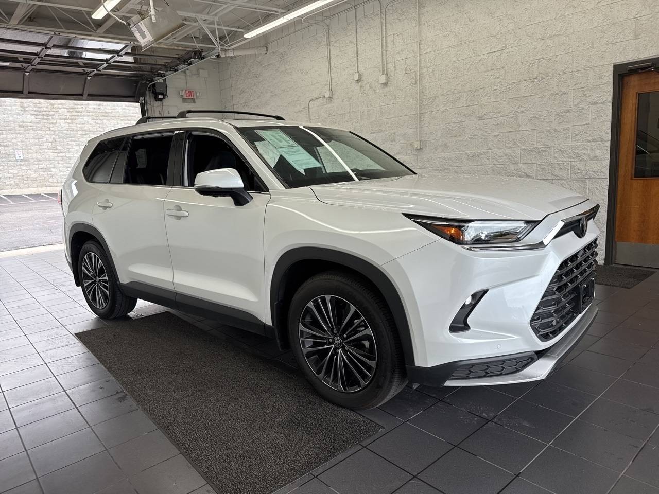 2024 Toyota Grand Highlander Hybrid MAX Platinum — SUV — 11,025 mi — Springfield, MO