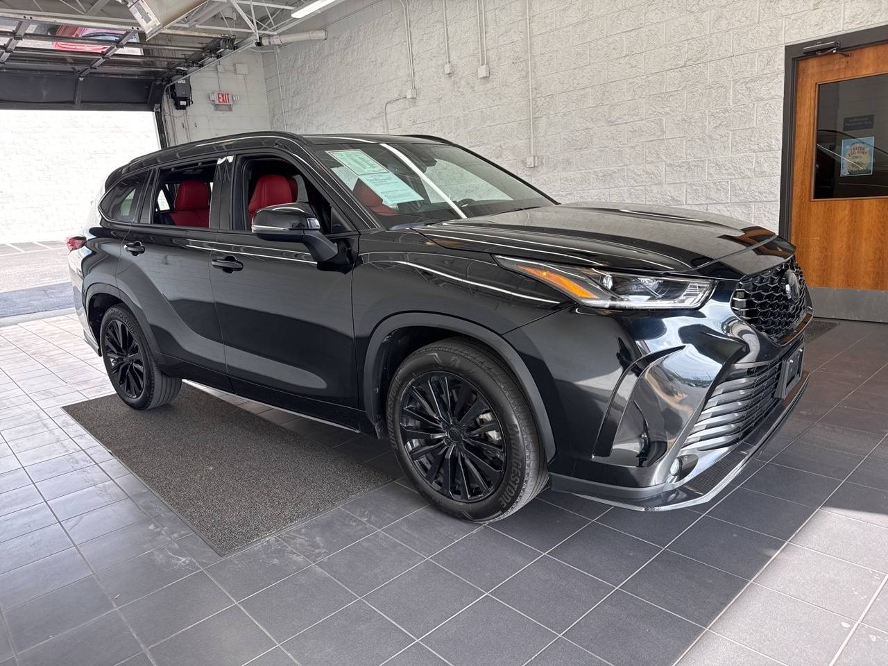 2022 Toyota Highlander XSE — SUV — 46,764 mi — Springfield, MO