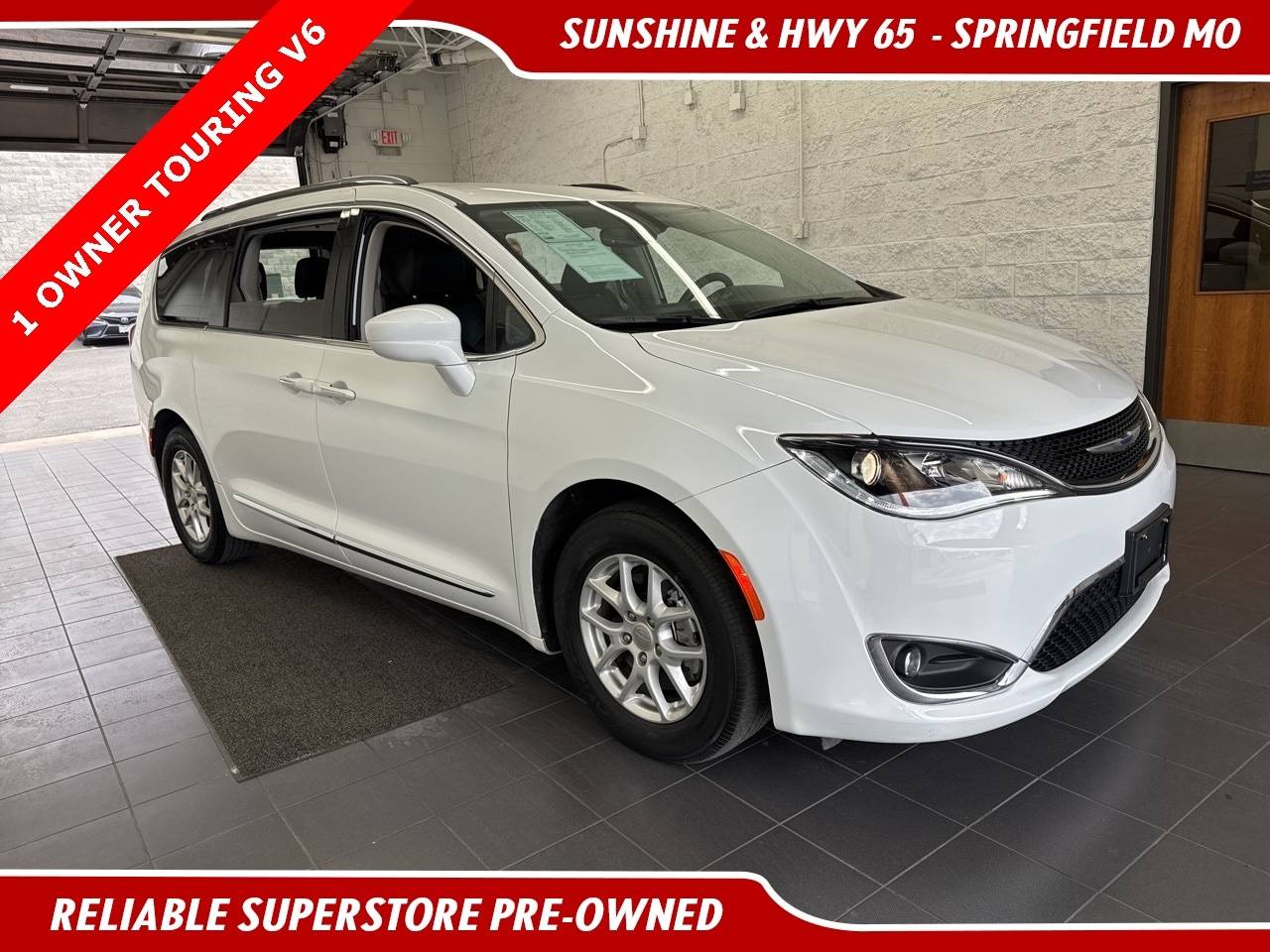 2020 Chrysler Pacifica Touring L — Minivan — 37,855 mi — Springfield, MO