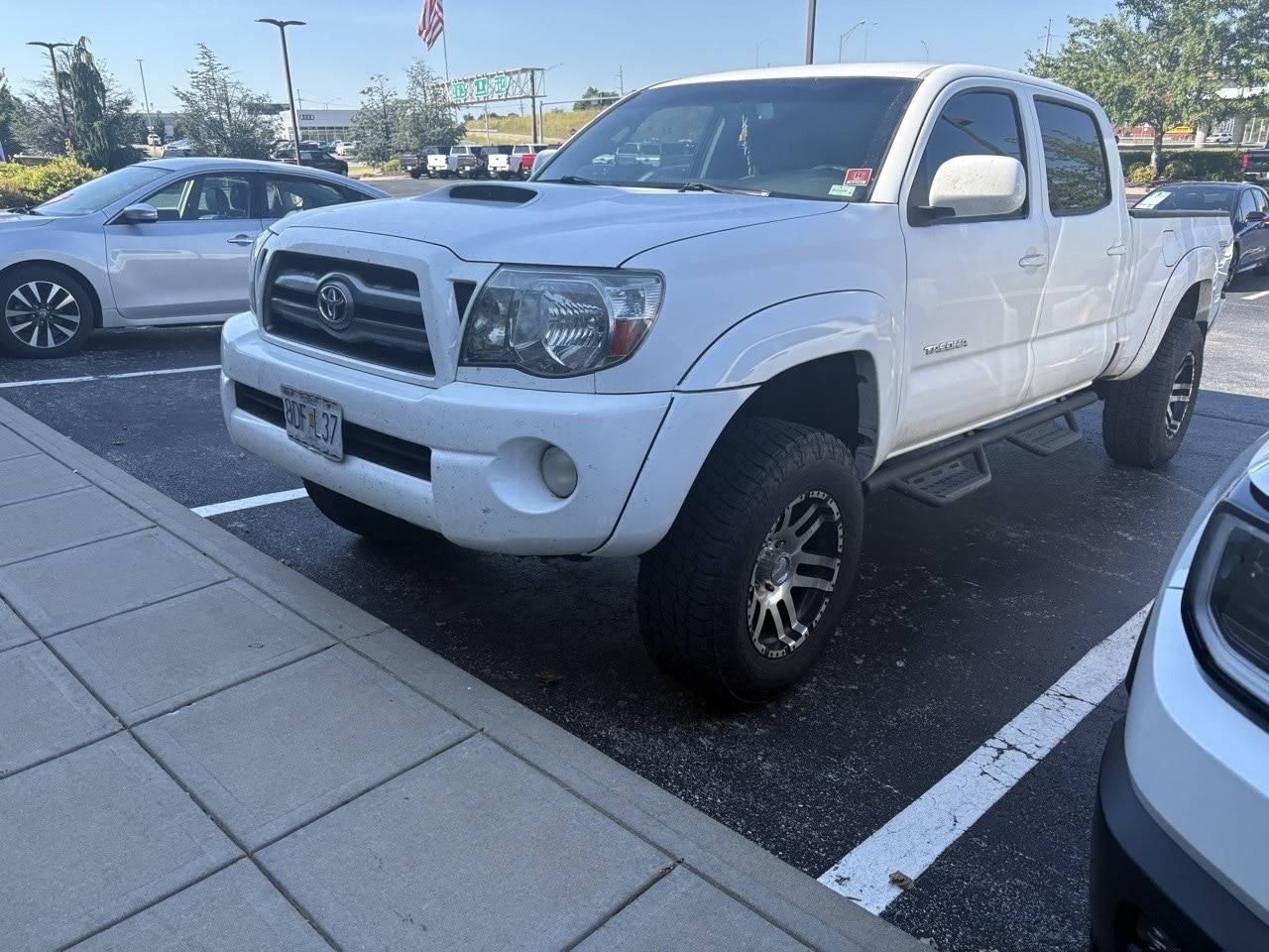2010 Toyota Tacoma Base — Pickup Truck — 253,553 mi — Springfield, MO