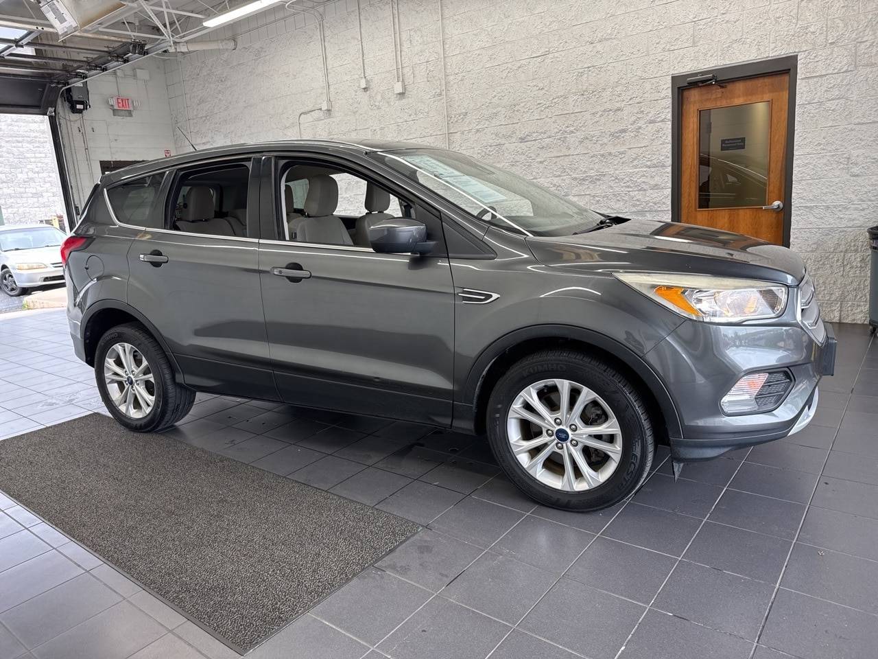 2019 Ford Escape SE — SUV — 98,391 mi — Springfield, MO