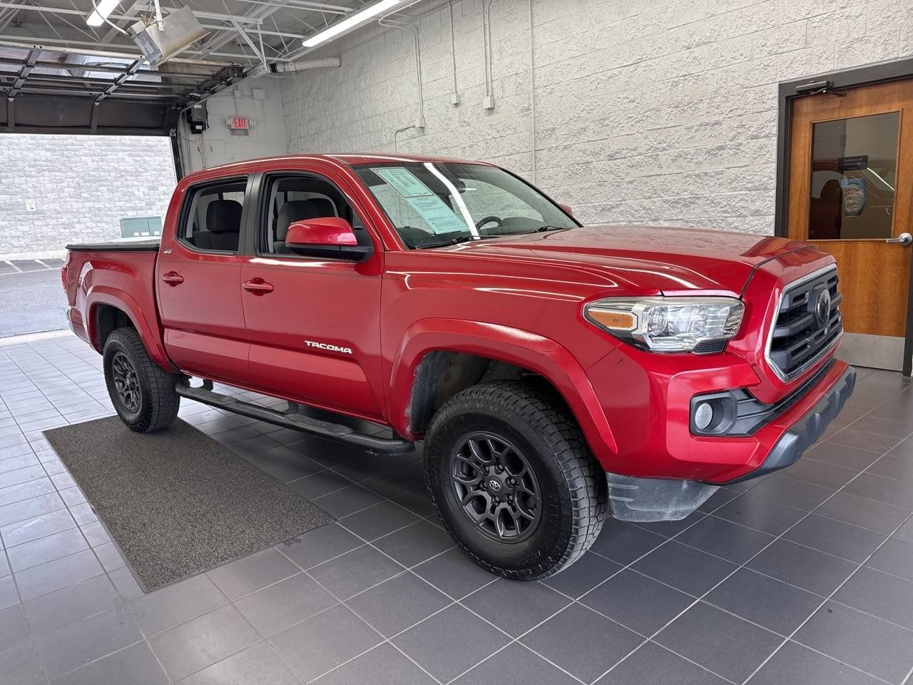 2018 Toyota Tacoma SR5 — Pickup Truck — 112,406 mi — Springfield, MO