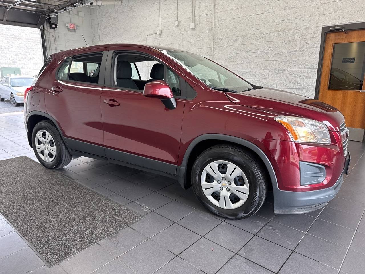 2016 Chevrolet Trax LS — SUV — 73,796 mi — Springfield, MO