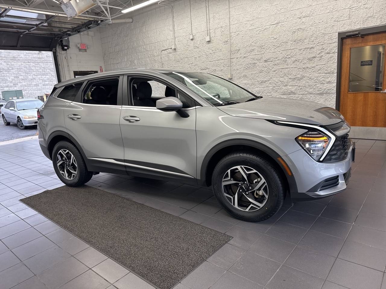 2024 Kia Sportage LX — SUV — 47,731 mi — Springfield, MO