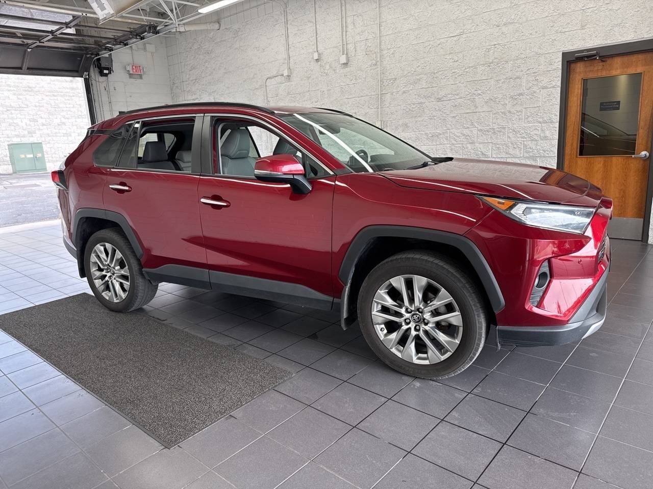 2019 Toyota RAV4 Limited — SUV — 116,099 mi — Springfield, MO