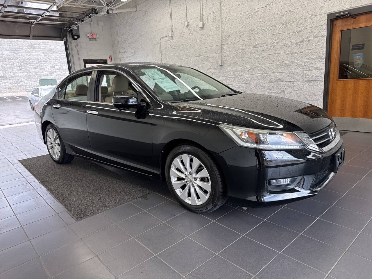 2014 Honda Accord EX-L — Sedan — 117,584 mi — Springfield, MO