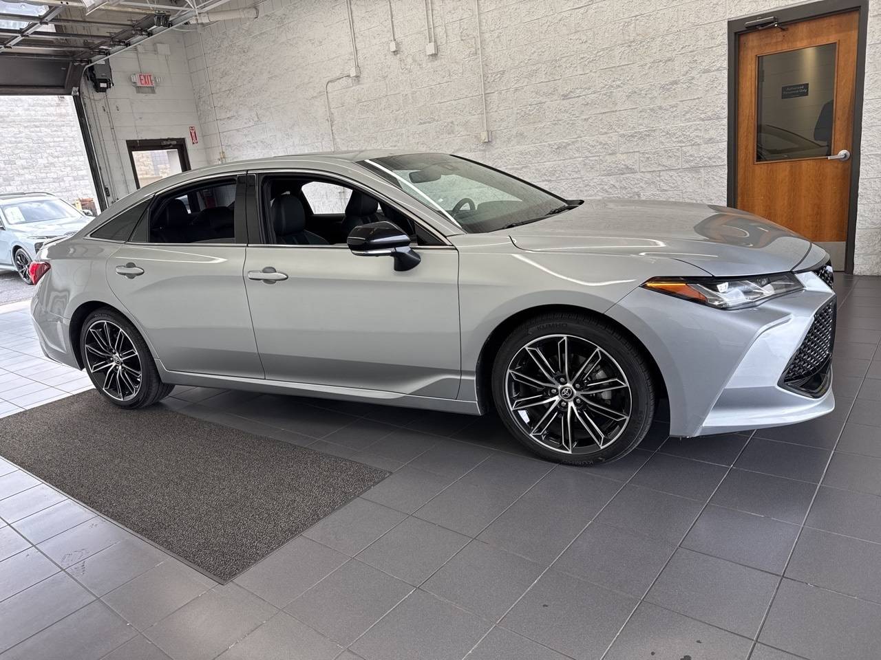 2022 Toyota Avalon Touring — Sedan — 36,339 mi — Springfield, MO