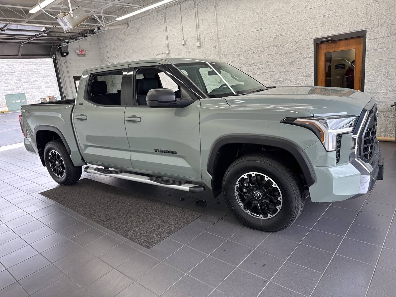 2023 Toyota Tundra SR5 — Pickup Truck — 58,069 mi — Springfield, MO