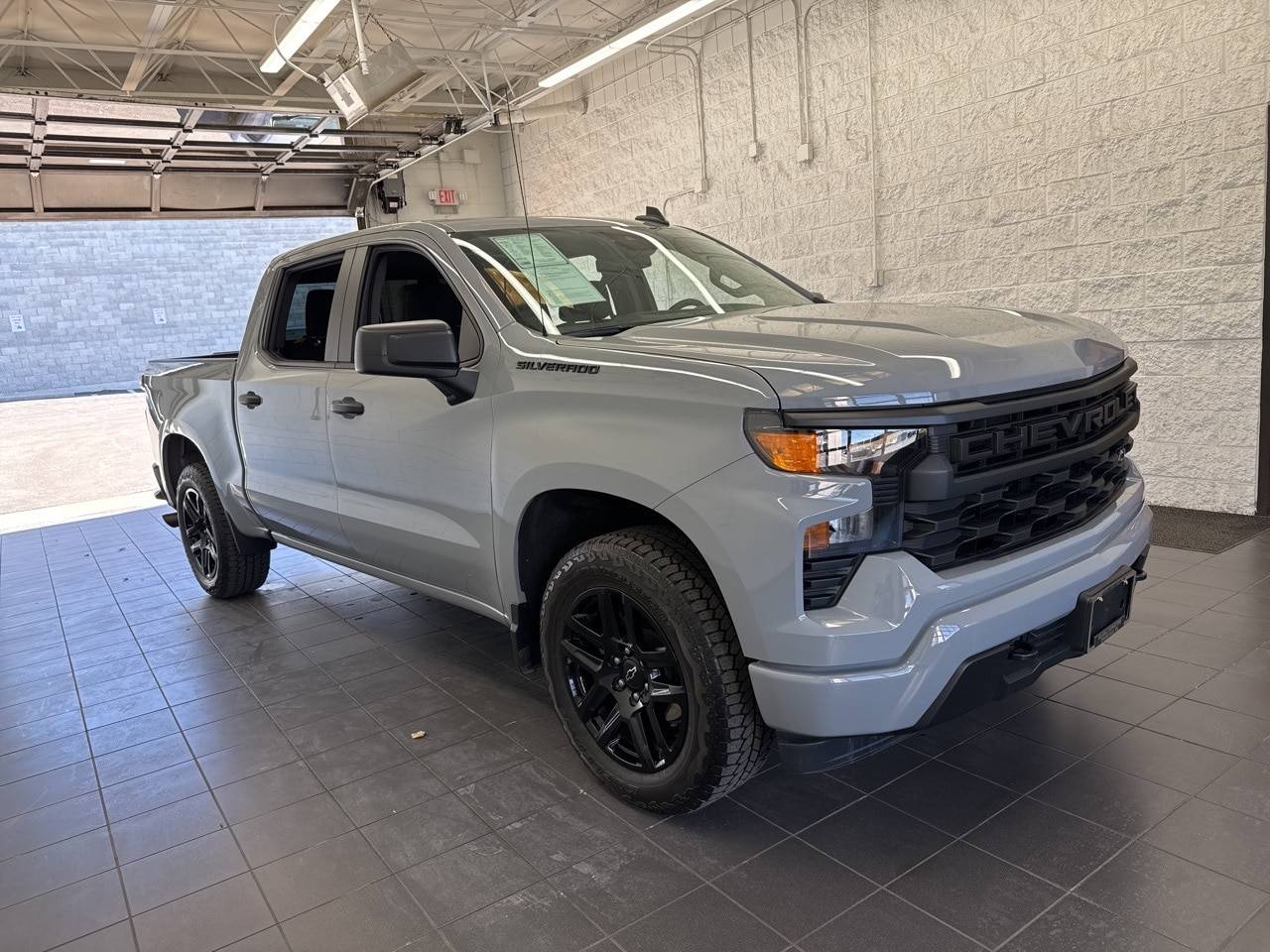 2024 Chevrolet Silverado 1500 Custom — Pickup Truck — 30,468 mi — Springfield, MO