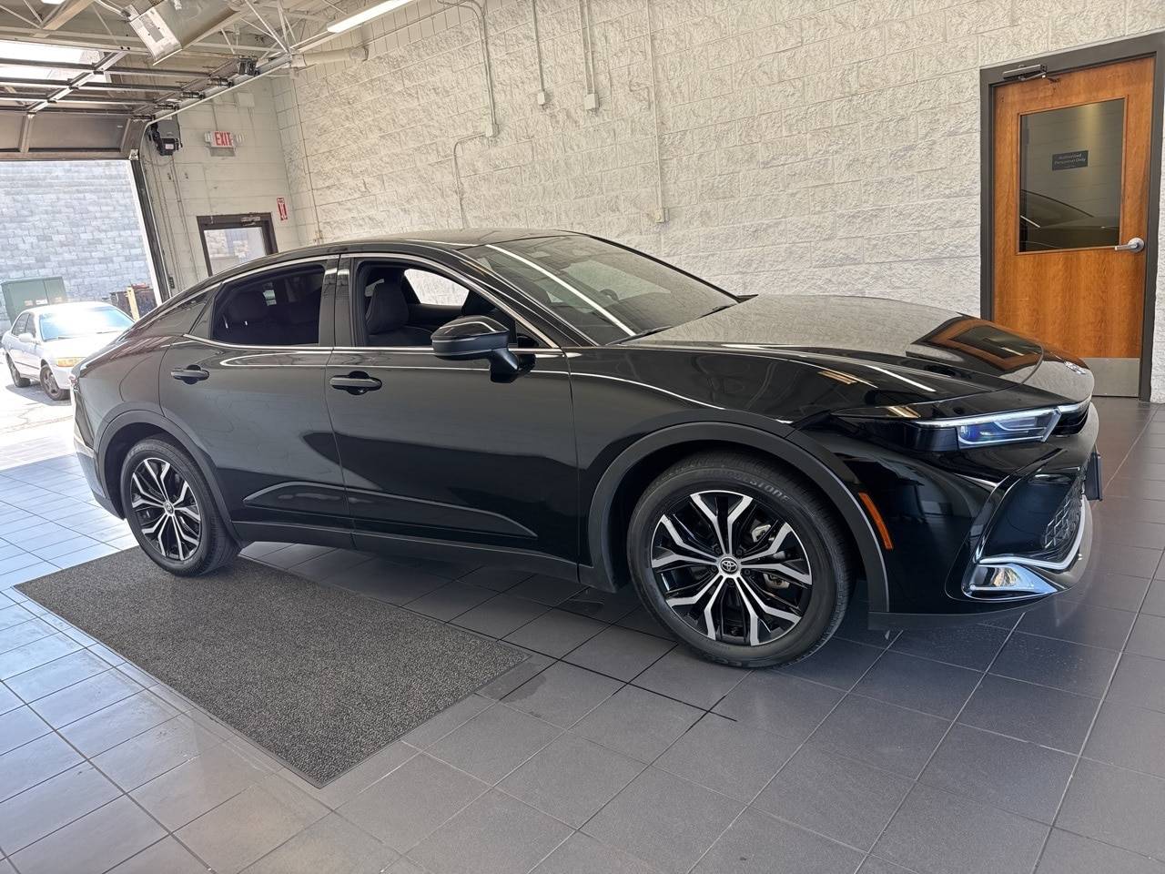 2023 Toyota Crown XLE — Sedan — 23,037 mi — Springfield, MO