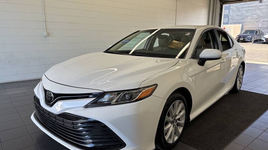 2018 Toyota Camry LE — Sedan — 75,642 mi — Springfield, MO