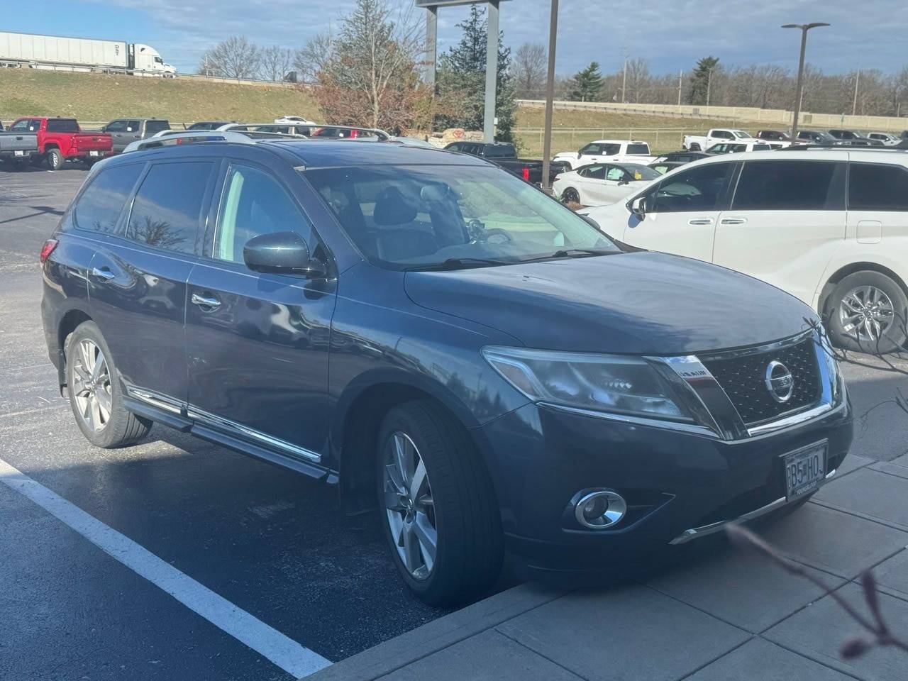 2015 Nissan Pathfinder Platinum — SUV — 176,123 mi — Springfield, MO