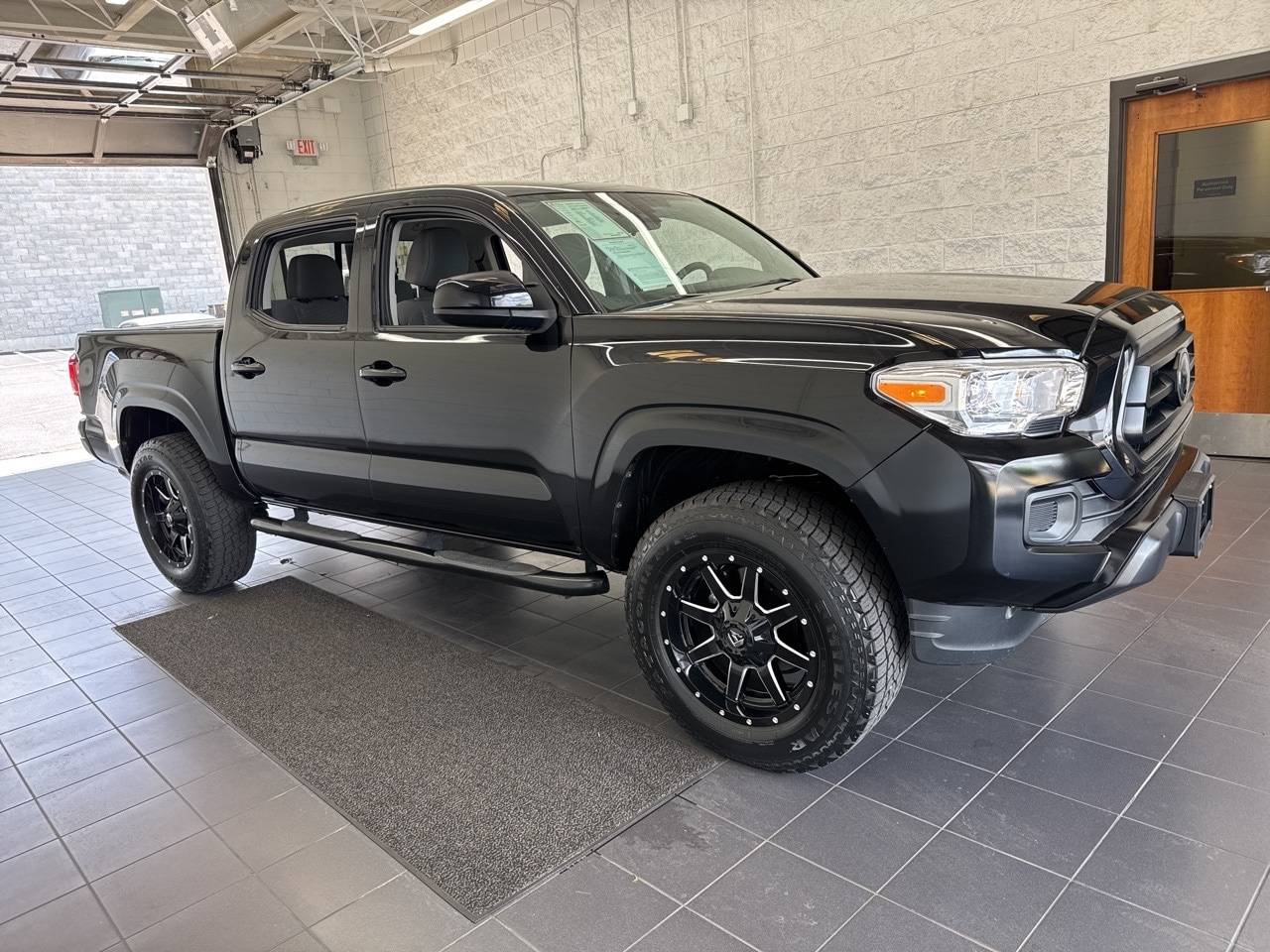 2022 Toyota Tacoma SR — Pickup Truck — 19,664 mi — Springfield, MO