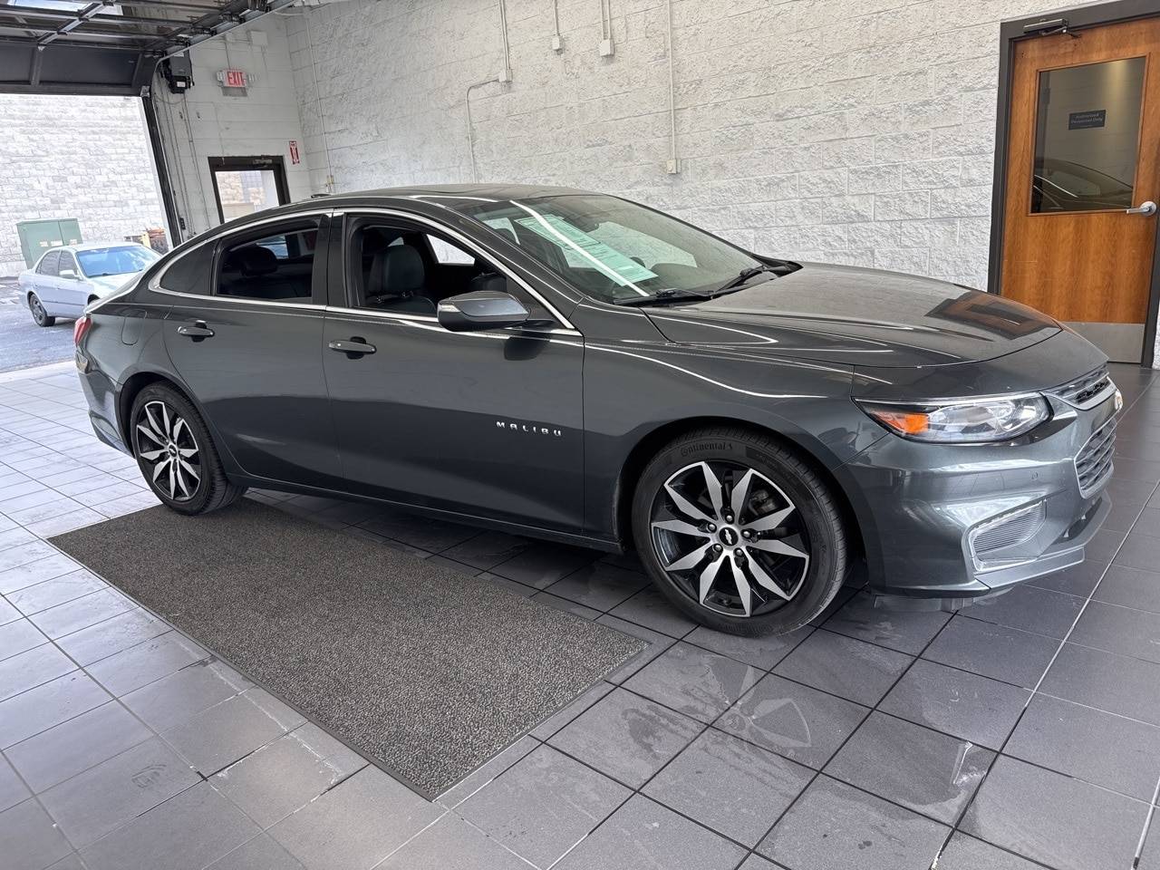 2017 Chevrolet Malibu LT — Sedan — 146,623 mi — Springfield, MO