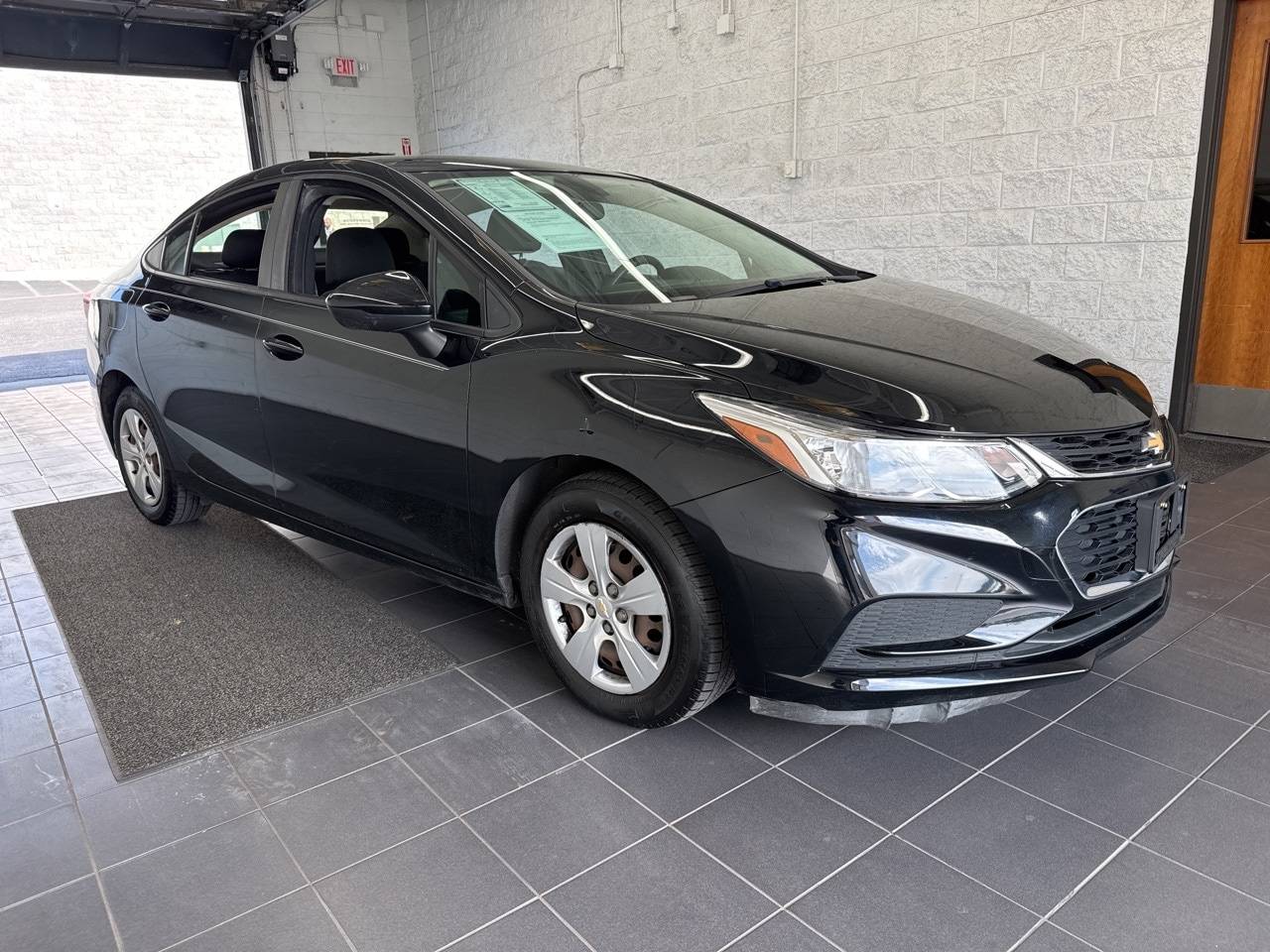 2017 Chevrolet Cruze LS — Sedan — 93,007 mi — Springfield, MO