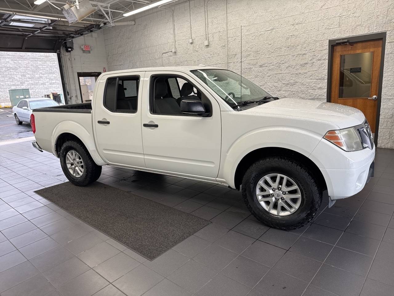 2016 Nissan Frontier SV — Pickup Truck — 137,610 mi — Springfield, MO