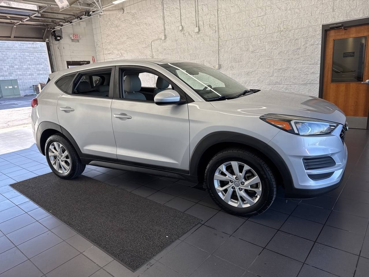 2019 Hyundai Tucson SE — SUV — 100,920 mi — Springfield, MO