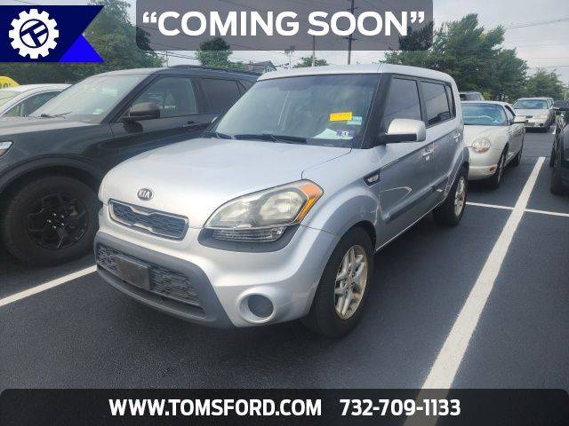 2013 Kia Soul Base — Hatchback — 132,630 mi — Keyport, NJ
