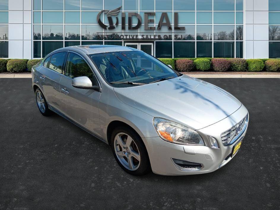 2012 Volvo S60 T5 — Sedan — 94,800 mi — Staten Island, NY