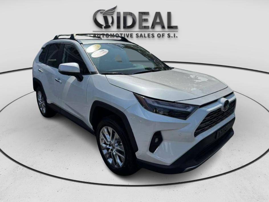 2025 Toyota RAV4 Limited — SUV — 6,592 mi — Staten Island, NY