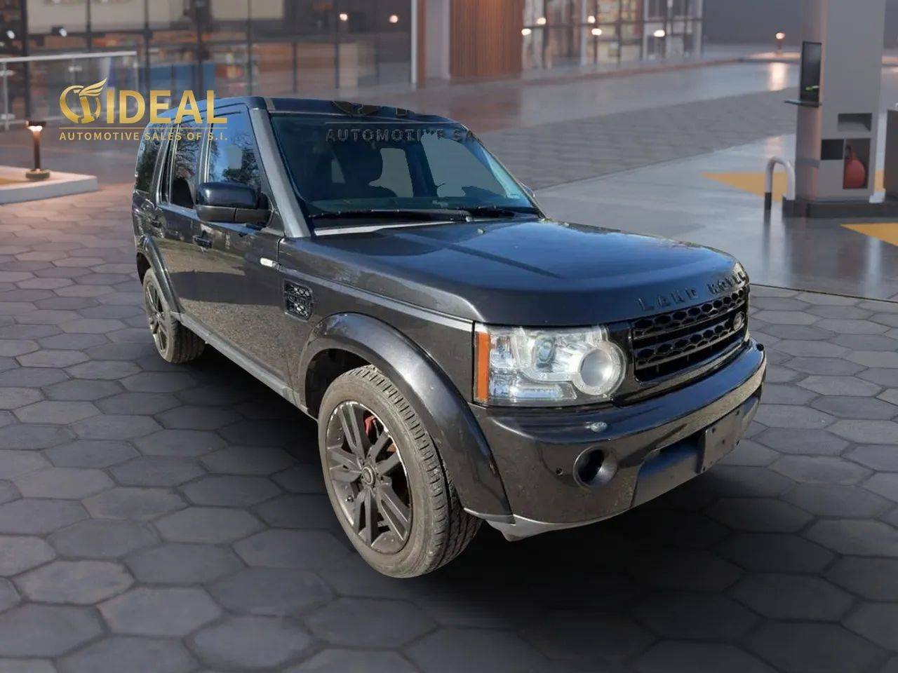 2013 Land Rover LR4 LUX