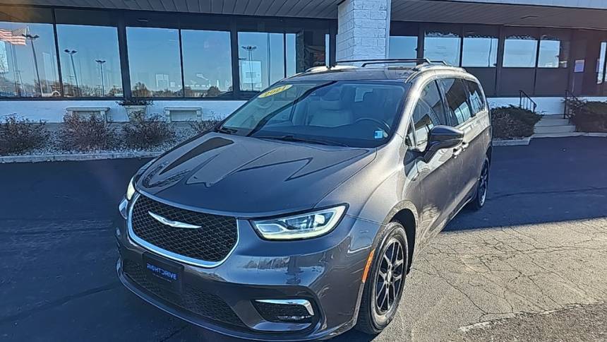 2021 Chrysler Pacifica Touring L — Minivan — 74,903 mi — Muncie, IN