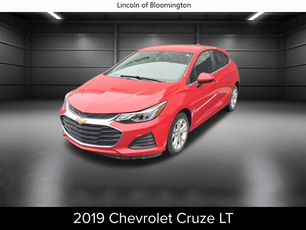 2019 Chevrolet Cruze LT — Hatchback — 17,850 mi — Bloomington, MN