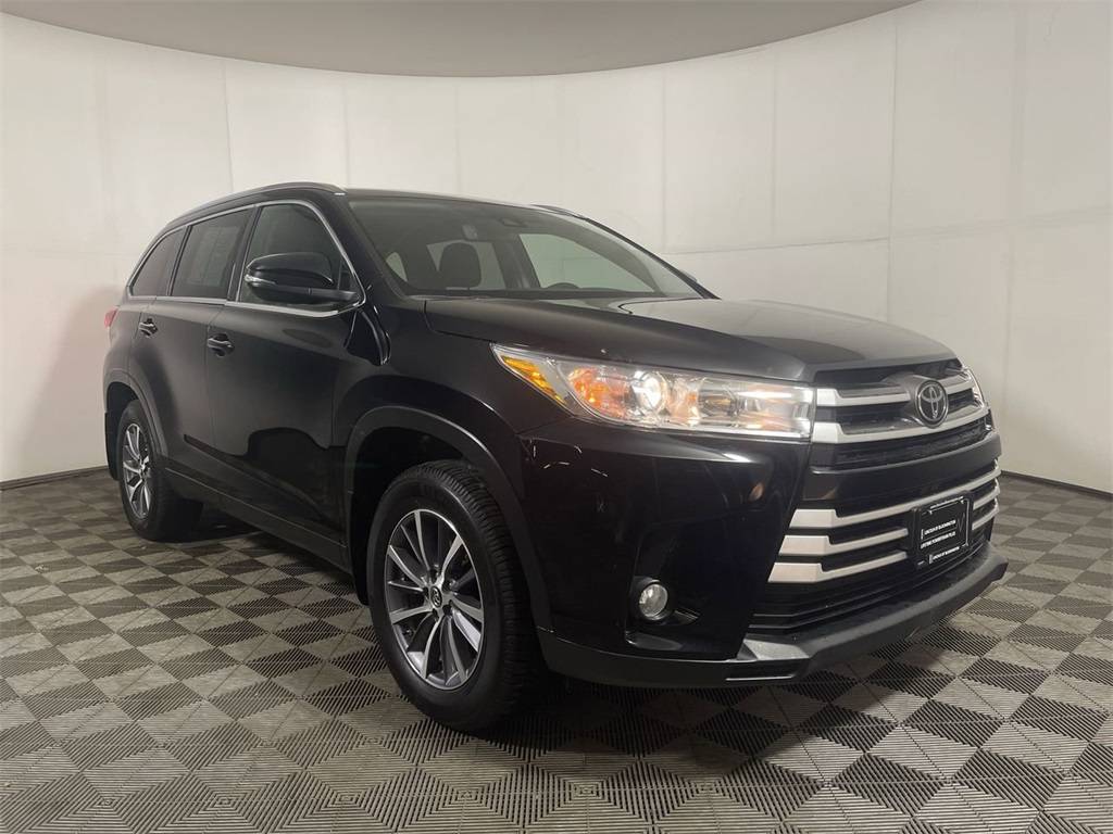 2019 Toyota Highlander XLE — SUV — 97,490 mi — Bloomington, MN