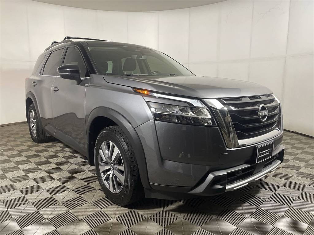 2023 Nissan Pathfinder SL — SUV — 41,273 mi — Bloomington, MN