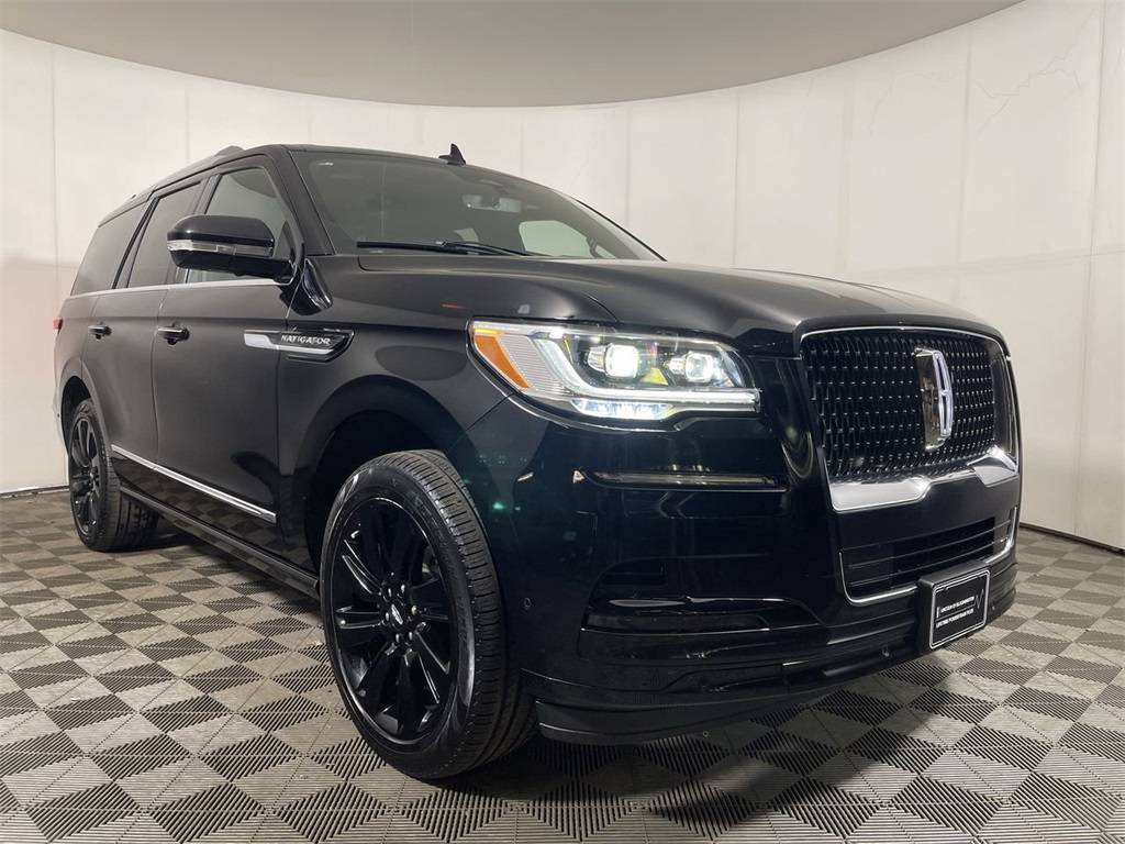 2023 Lincoln Navigator Reserve — SUV — 25,558 mi — Bloomington, MN