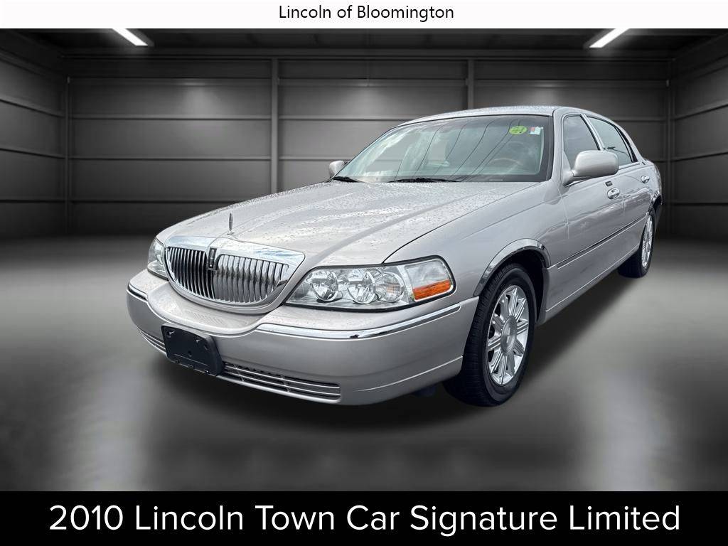 2010 Lincoln Town Car Signature Limited — Sedan — 59,472 mi — Bloomington, MN