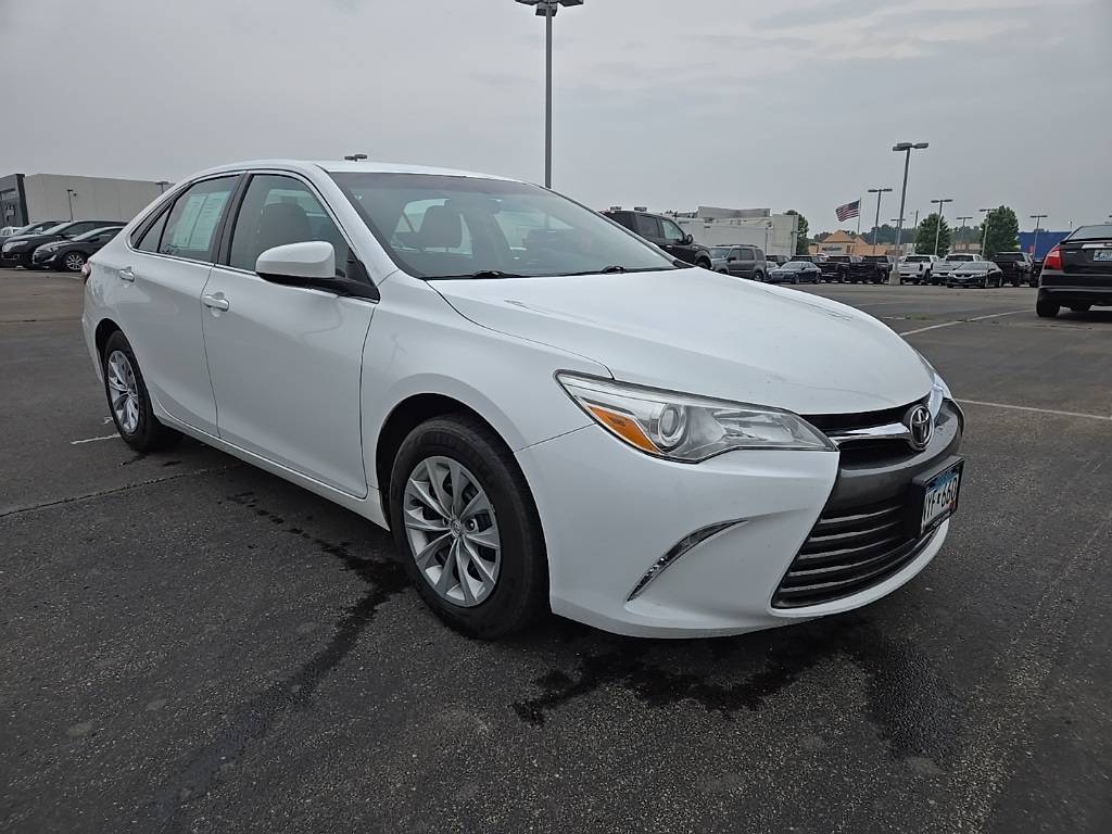 2016 Toyota Camry LE — Sedan — 86,754 mi — Bloomington, MN