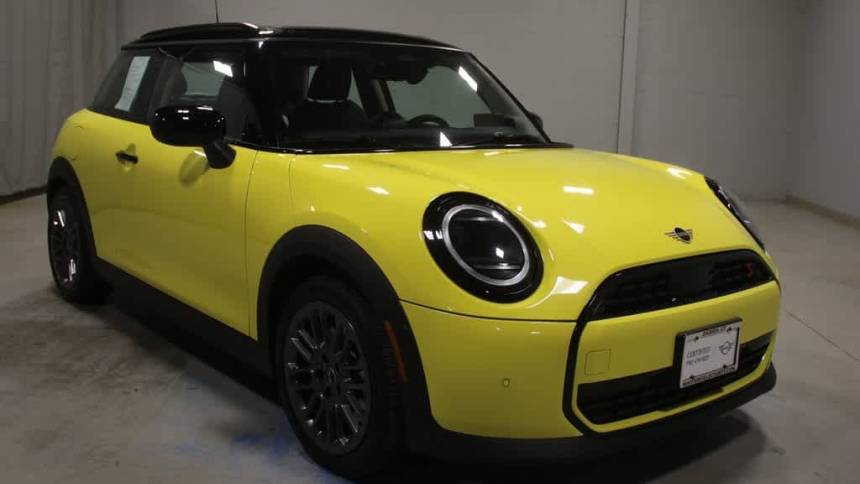 2025 MINI Hardtop Cooper S — Hatchback — 4,410 mi — Darien, CT