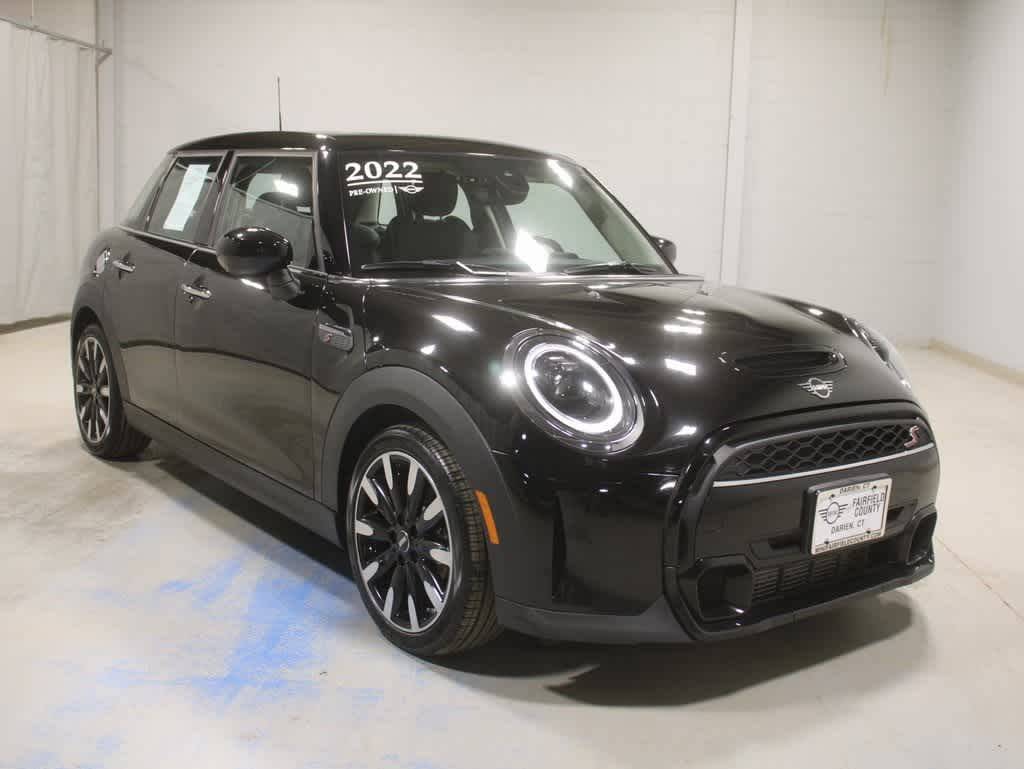 2022 MINI Hardtop Cooper S — Hatchback — 28,268 mi — Darien, CT