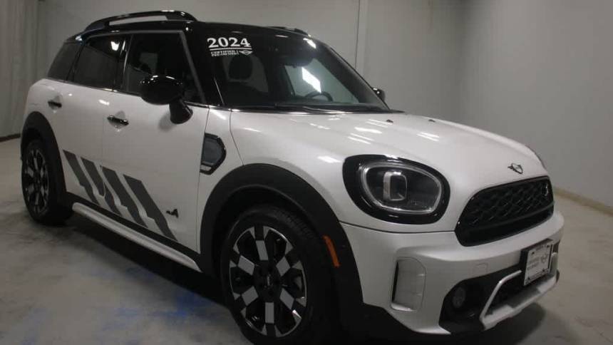 2024 MINI Countryman Cooper S — SUV — 5,443 mi — Darien, CT