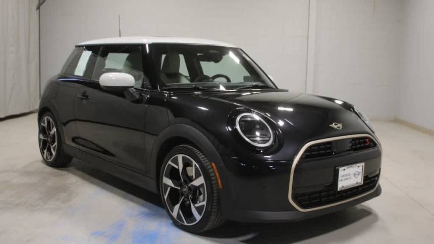 2025 MINI Hardtop Cooper S — Hatchback — 4,085 mi — Darien, CT